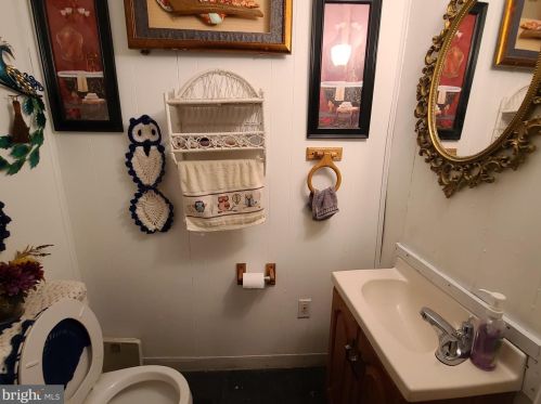 411 Morris Ave, Trenton NJ  08611-3665 exterior