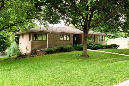 842 Cliffwood Ln, La Crosse, WI 54601-6047