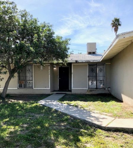 919 Geronimo Rd, Perris, CA 92570-1866