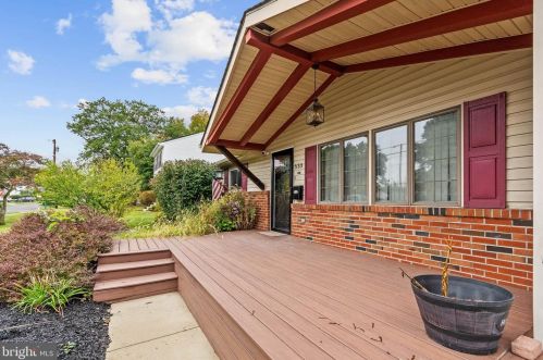 533 9th Ave, Pine Hill, NJ 08021-3711