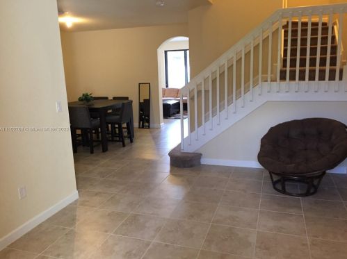 3373 91st Ter, Hialeah, FL 33018