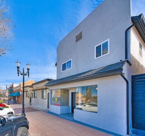 144 Main St, Lake Elsinore CA  92530-3826 exterior