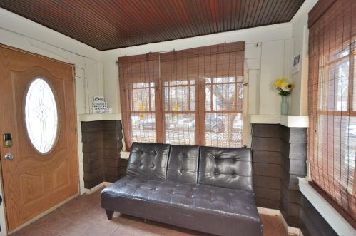 3040 40th St, Milwaukee, WI 53210-1835