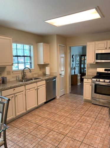 3530 Pickwick Park Dr, Humble, TX 77339-1200