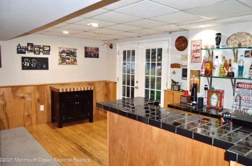 24 Walter Dr, Jackson Twp NJ  08527-3418 exterior