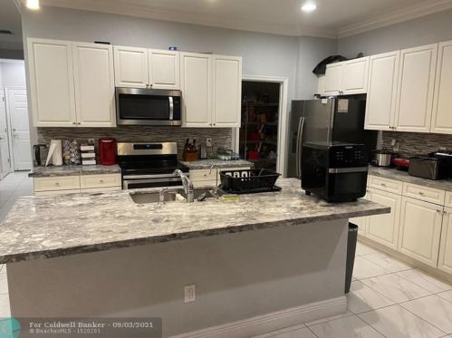 1201 Leonardo Cir, Fort Pierce, FL 34986-4344