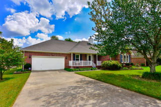 145 Forrest Ln, Meridianville, AL 35759-1628