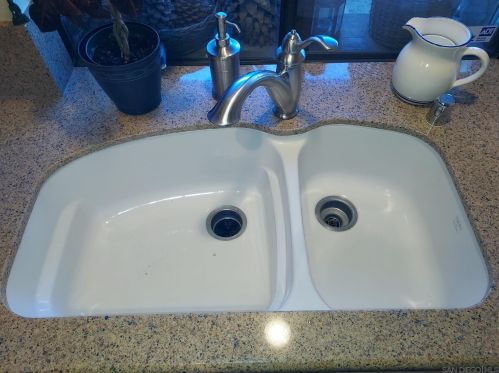 3942 Camino Calma, San Diego CA 92122-2007 exterior