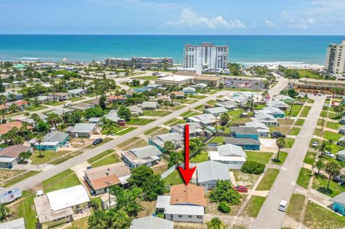 18 River Shore Dr, Ormond Beach, FL 32176-3547