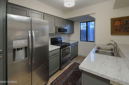 2967 Winterhaven Dr, Tucson, AZ 85716-1279