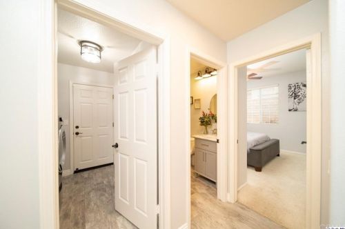 721 Cinnabar Pl, Simi Valley CA 93065-7200 exterior