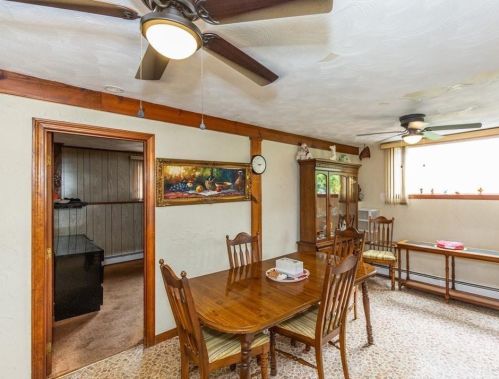 79 Thelma St, North Providence RI  02904-4560 exterior