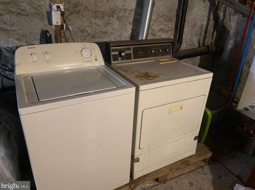 305 Morris St, Gloucester NJ  08030-1448 exterior