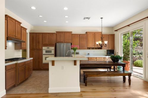 2011 Stockman Cir, Folsom CA  95630-6236 exterior