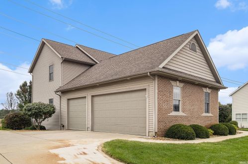 10173 Halcyon Ct, Granger, IN 46530-6052
