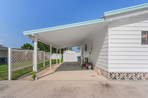 4998 Sandpiper Dr, Saint James City, FL 33956-2834