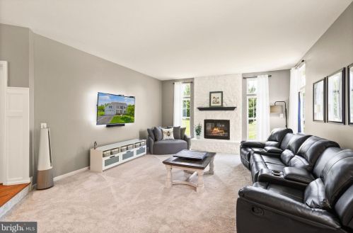 12020 Morningstar Pl, Lovettsville VA  20180-1925 exterior