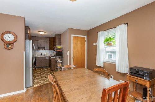 243 Oakland Ave, South Plainfield NJ  07080-4040 exterior