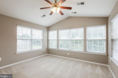 6249 Oakland Dr, Woodbridge VA  22193-7017 exterior