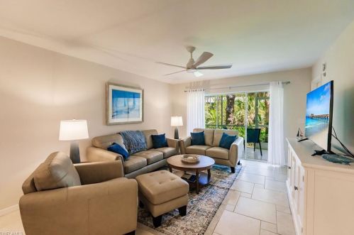 3032 Sandpiper Bay Cir, Naples, FL 34112-5605