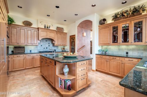 206 Calle Francesca, Sedona AZ 86336-4760 exterior