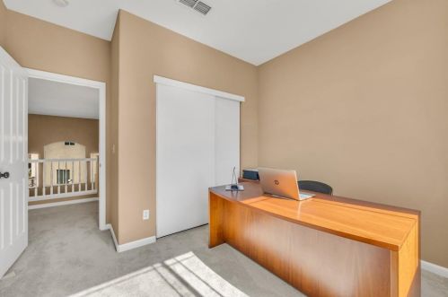 1929 Bastona Dr, Elk Grove CA 95758-7104 exterior