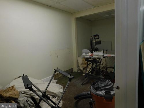 406 1 Ave, Parkesburg PA  19365-1238 exterior