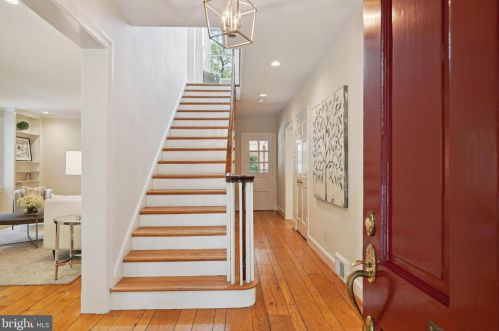 3650 Upton St, Washington, DC 20008-3125