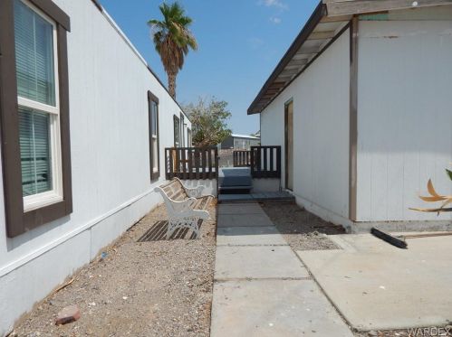 3066 Oak Pl, Bullhead City AZ  86429-7120 exterior