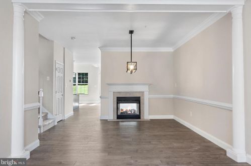 127 Meadow View Ln, Lansdale, PA 19446-5929