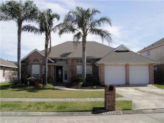 3341 Jason Ln, Gretna, LA 70056-8633