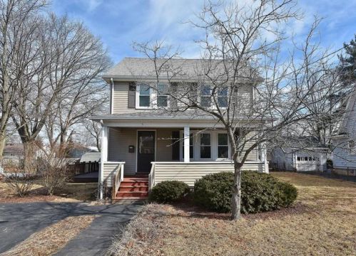 9 Emeline St, Woburn, MA 01801-2619