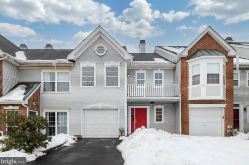 714 Martingale Rd, Collegeville, PA 19473-2809