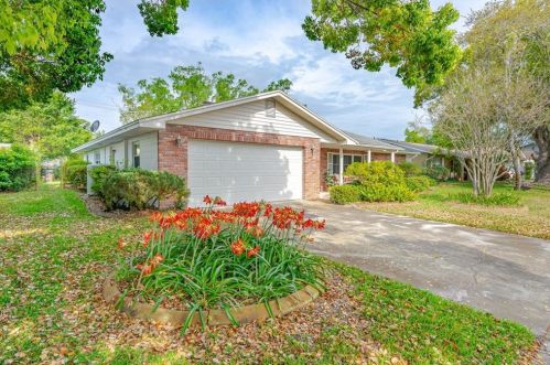 34 Woodlake Dr, Daytona Beach FL  32129-4050 exterior