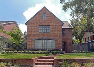 2031 Wroxton Rd, Houston, TX 77005-1654