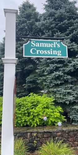 10 Great Plain Dr, Plainville CT  06062-1569 exterior