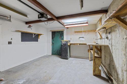 12 Barry Highlands Rd, Danbury NH  03230-4700 exterior