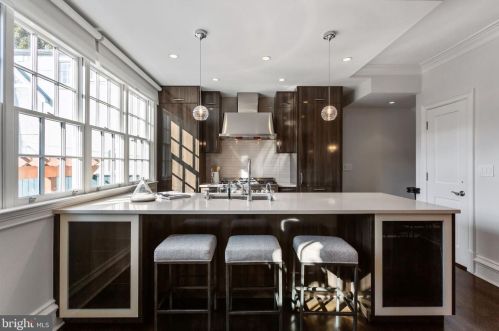 1312 33 St, Washington DC 20007-2819 exterior