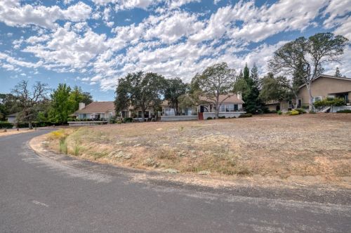 6541 Chesbro Cir, Rancho Murieta CA  95683-9235 exterior