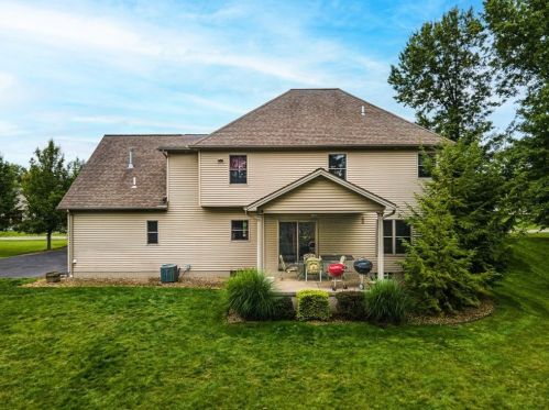 1810 Lori Ln, Hermitage, PA 16148-6074
