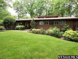19 Cottontail Rd, Huntington Station, NY 11747-2320