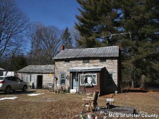 273 Ridgeview Rd, Kerhonkson, NY 12446-1506