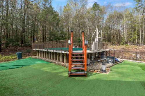 61 Caleb Dr, Danville NH  03819-3017 exterior