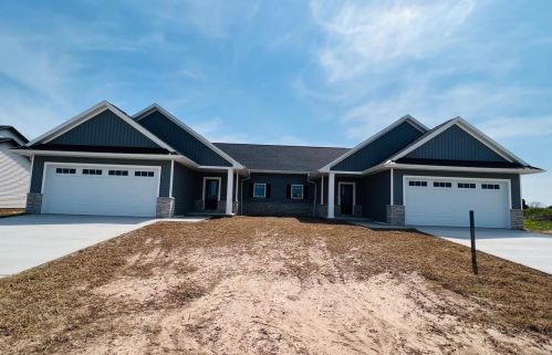 2960 Sitka St, Green Bay, WI 54311-7502