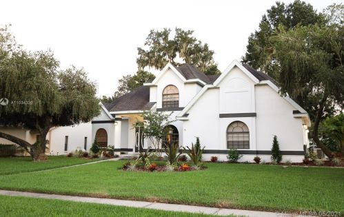 510 Peninsular Dr, Lakeland, FL 33813-3546
