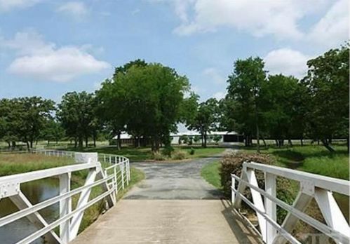 0000 Saint John Rd, Pilot Point TX  76258-9058 exterior