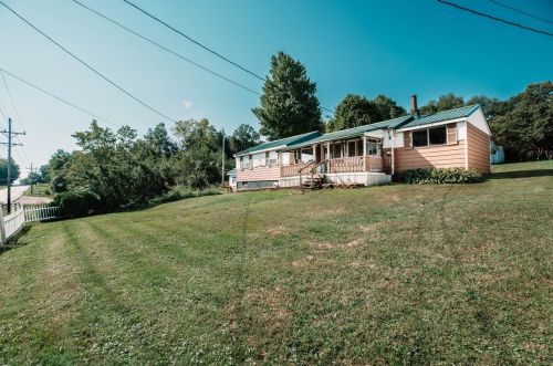 15416 Route 422 Hwy, Strongstown, PA 15957-9407