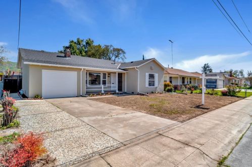 124 Pleasant Ridge Ave, San Jose, CA 95127-2347