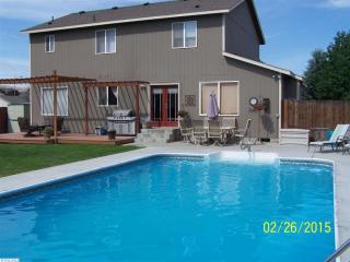 2809 Underwood St, Kennewick, WA 99337-3737