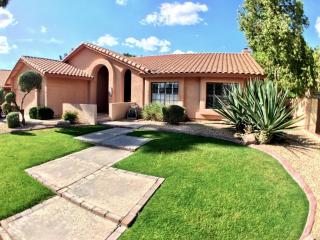 1518 Saint Lucia Dr, Gilbert, AZ 85233-6532